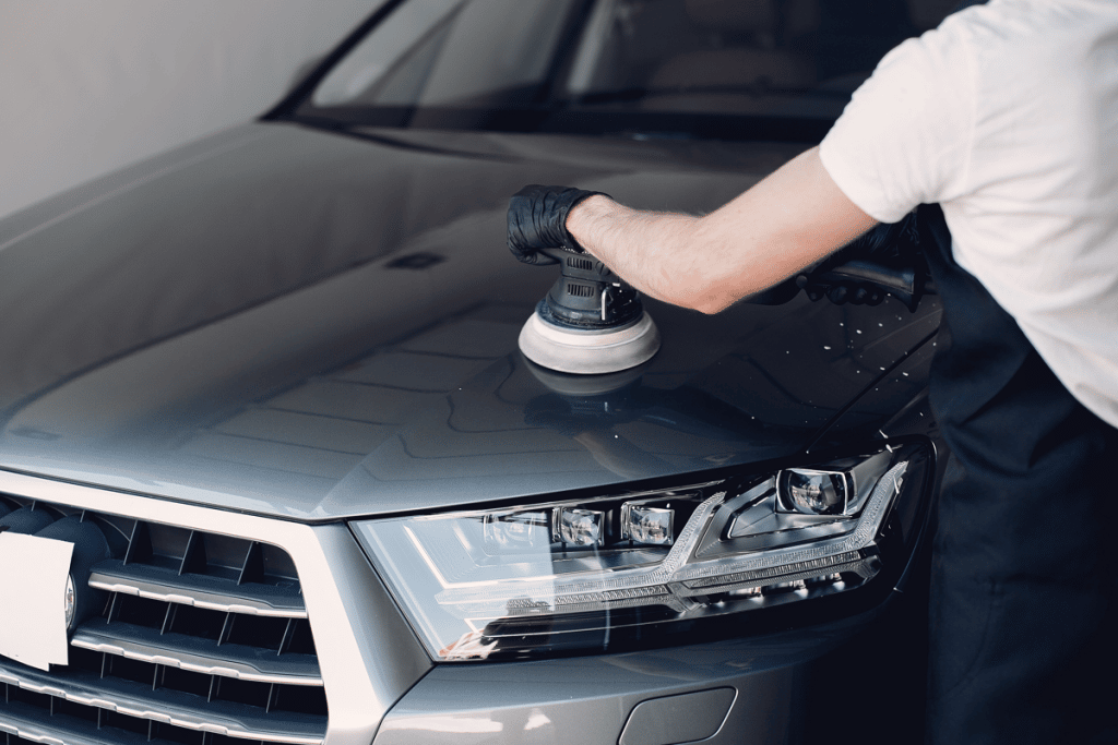 Comment préparer la surface de votre voiture avant le polissage
