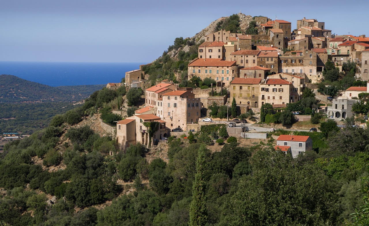 Les différents moyens de transport pour se déplacer en Corse